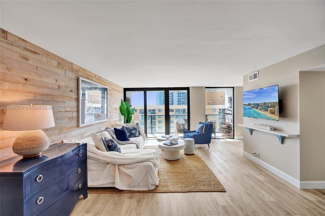 For Rent: $5,900 (2 beds, 2 baths, 1240 Square Feet)