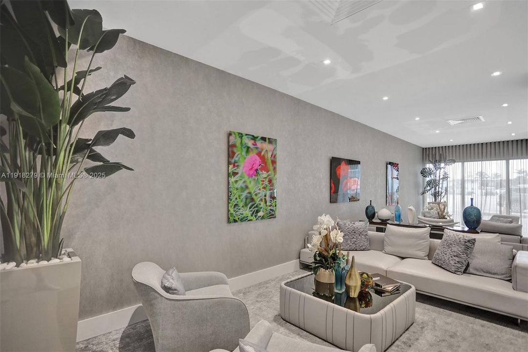 For Rent: $5,900 (2 beds, 2 baths, 1240 Square Feet)