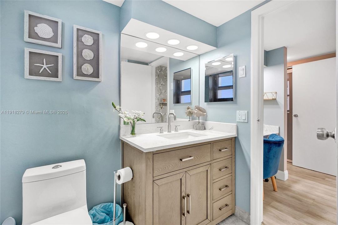 For Rent: $5,900 (2 beds, 2 baths, 1240 Square Feet)