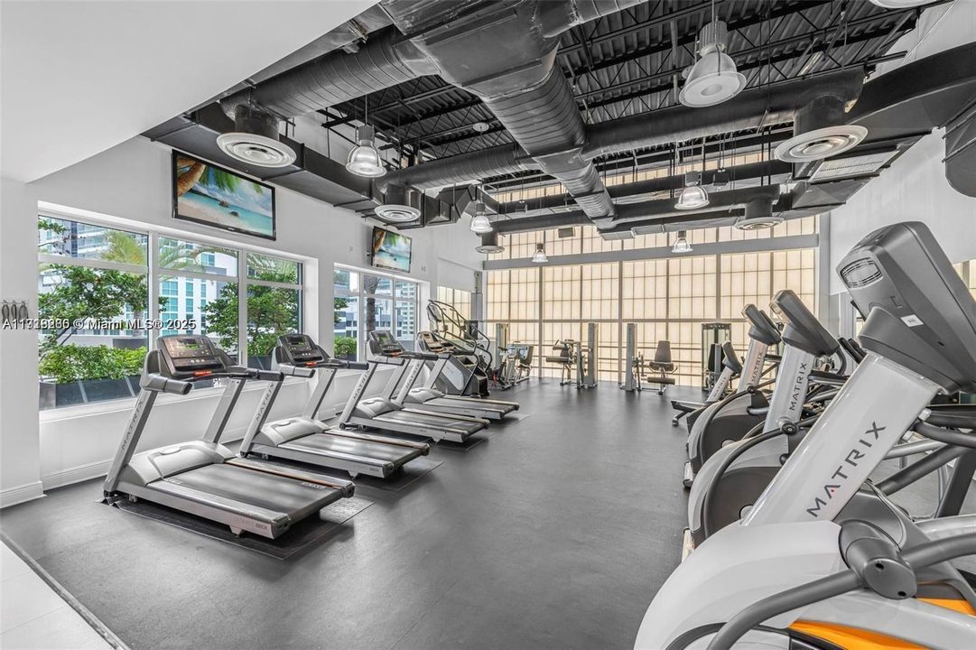 For Sale: $499,000 (2 beds, 2 baths, 1149 Square Feet)