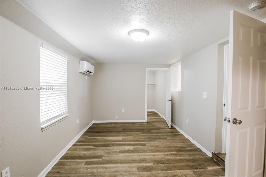 For Rent: $2,845 (3 beds, 2 baths, 1410 Square Feet)