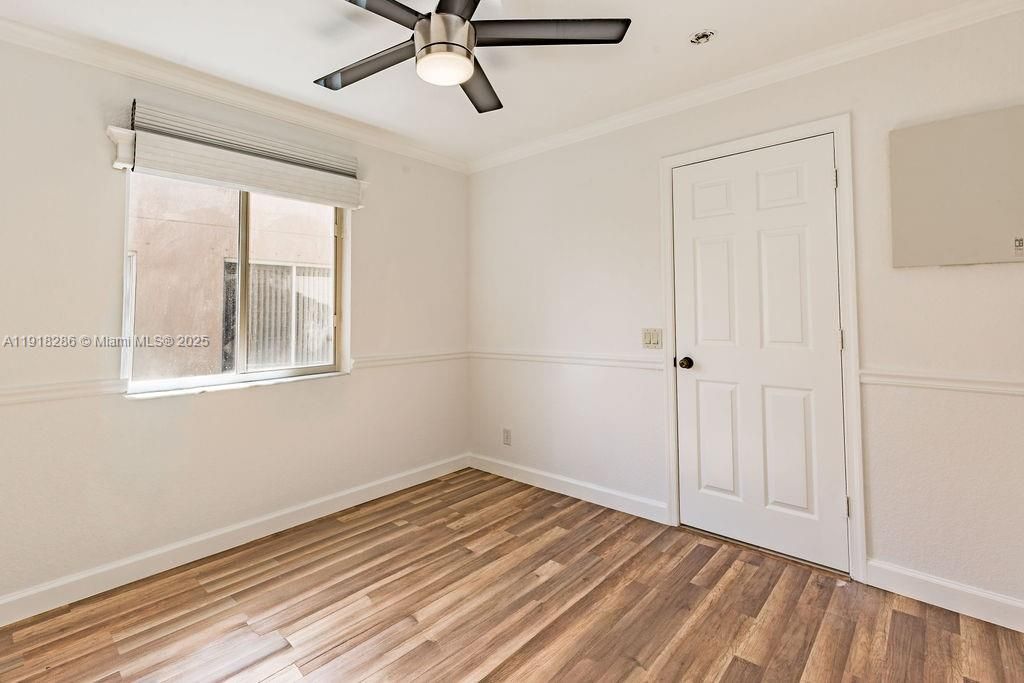 En Venta: $665,000 (3 camas, 2 baños, 1420 Pies cuadrados)