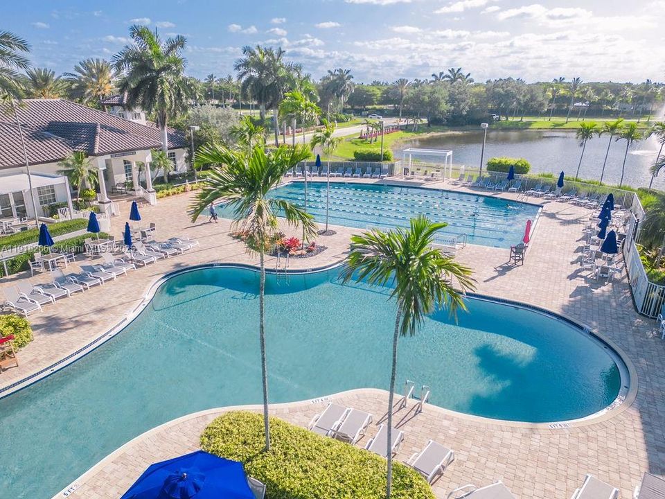 En Venta: $665,000 (3 camas, 2 baños, 1420 Pies cuadrados)