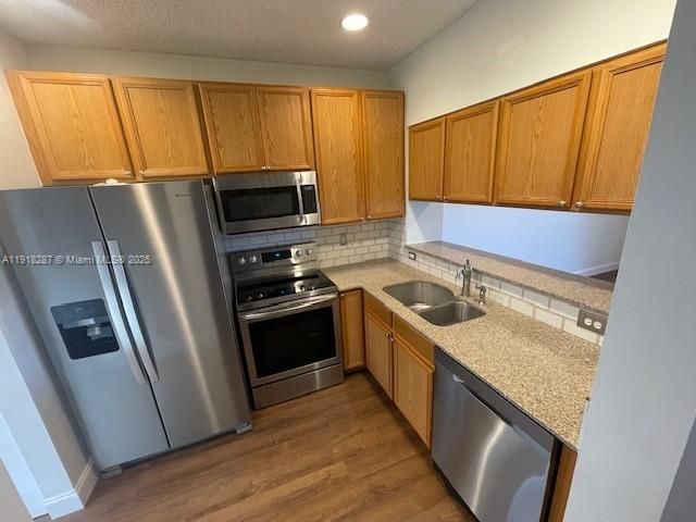 В аренду: $2,200 (2 спален, 2 ванн, 1008 Квадратных фут)