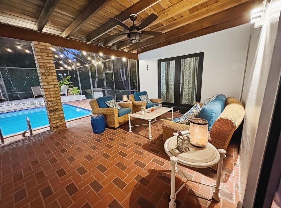 For Sale: $1,699,000 (5 beds, 3 baths, 2551 Square Feet)