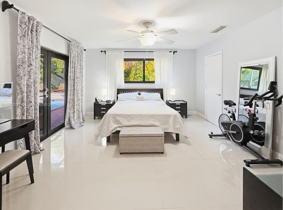 For Sale: $1,699,000 (5 beds, 3 baths, 2551 Square Feet)