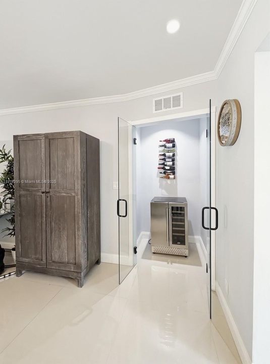 For Sale: $1,699,000 (5 beds, 3 baths, 2551 Square Feet)