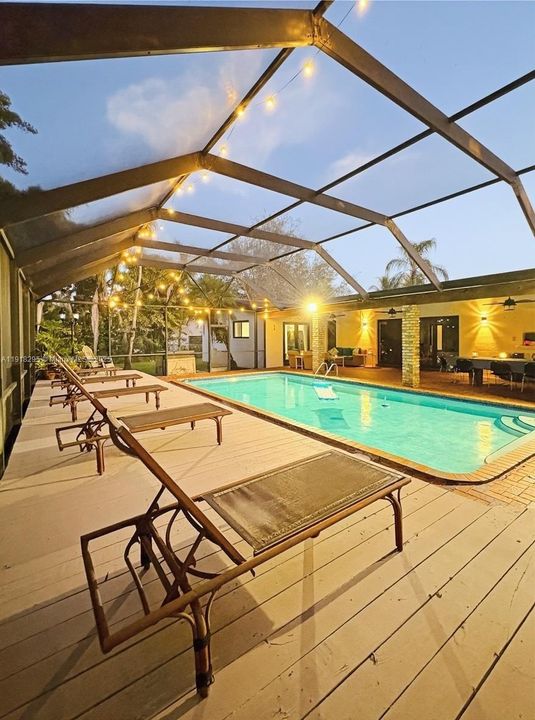 For Sale: $1,699,000 (5 beds, 3 baths, 2551 Square Feet)