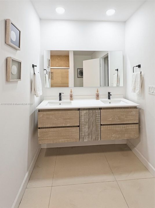 For Sale: $1,699,000 (5 beds, 3 baths, 2551 Square Feet)