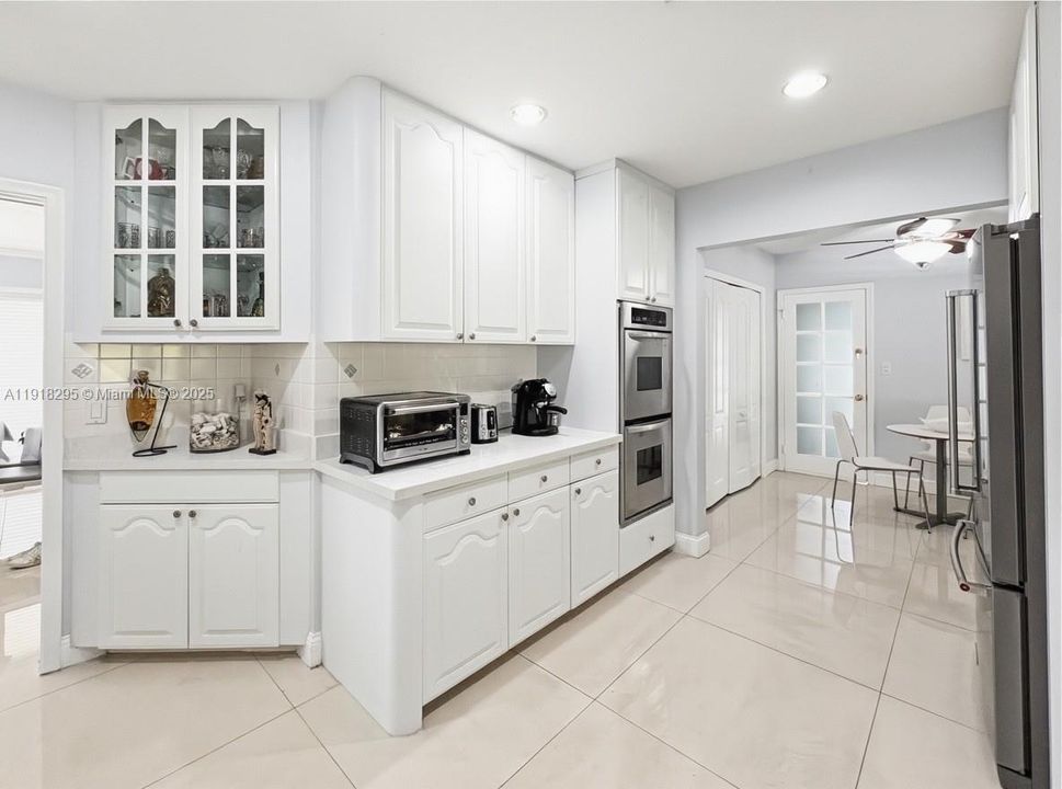 For Sale: $1,699,000 (5 beds, 3 baths, 2551 Square Feet)