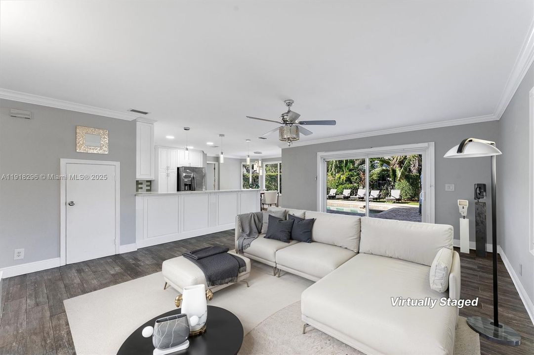 For Sale: $775,000 (5 beds, 2 baths, 2502 Square Feet)