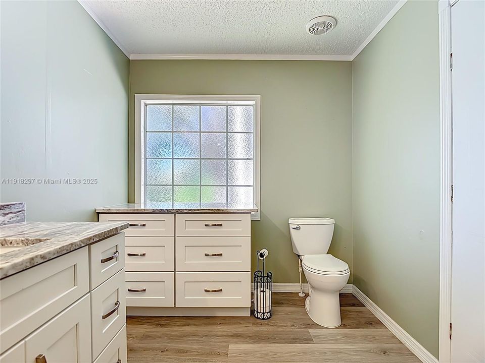 На продажу: $189,900 (3 спален, 2 ванн, 0 Квадратных фут)