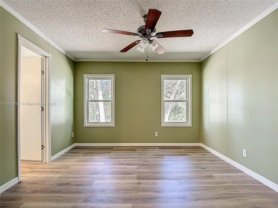 На продажу: $189,900 (3 спален, 2 ванн, 0 Квадратных фут)