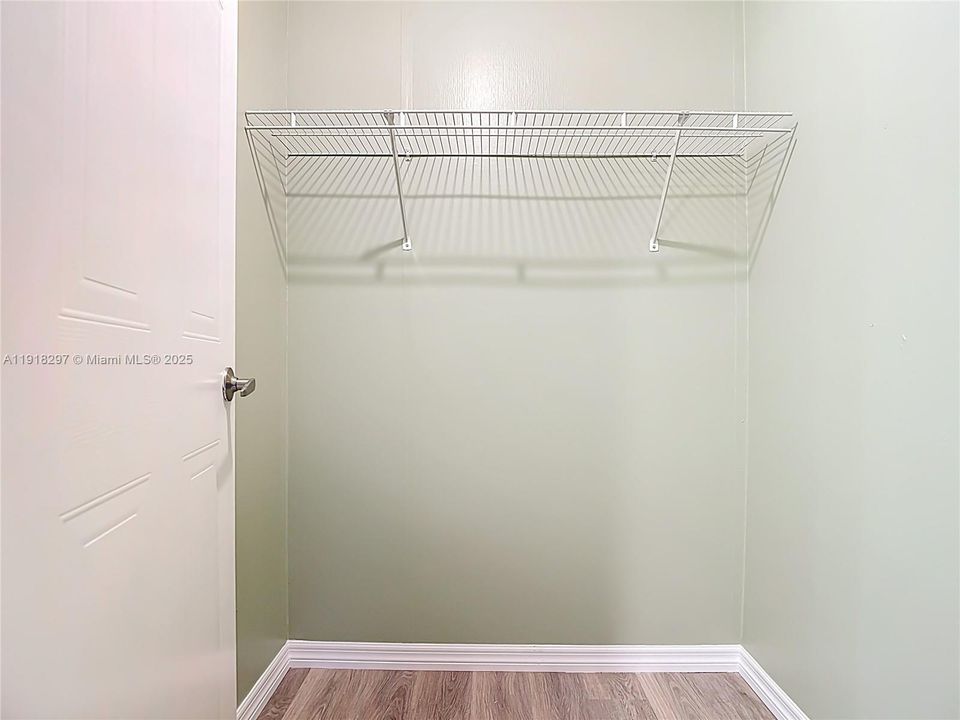 На продажу: $189,900 (3 спален, 2 ванн, 0 Квадратных фут)