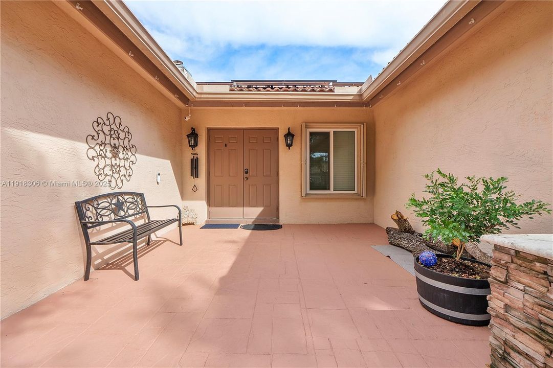 For Rent: $6,000 (4 beds, 2 baths, 2602 Square Feet)