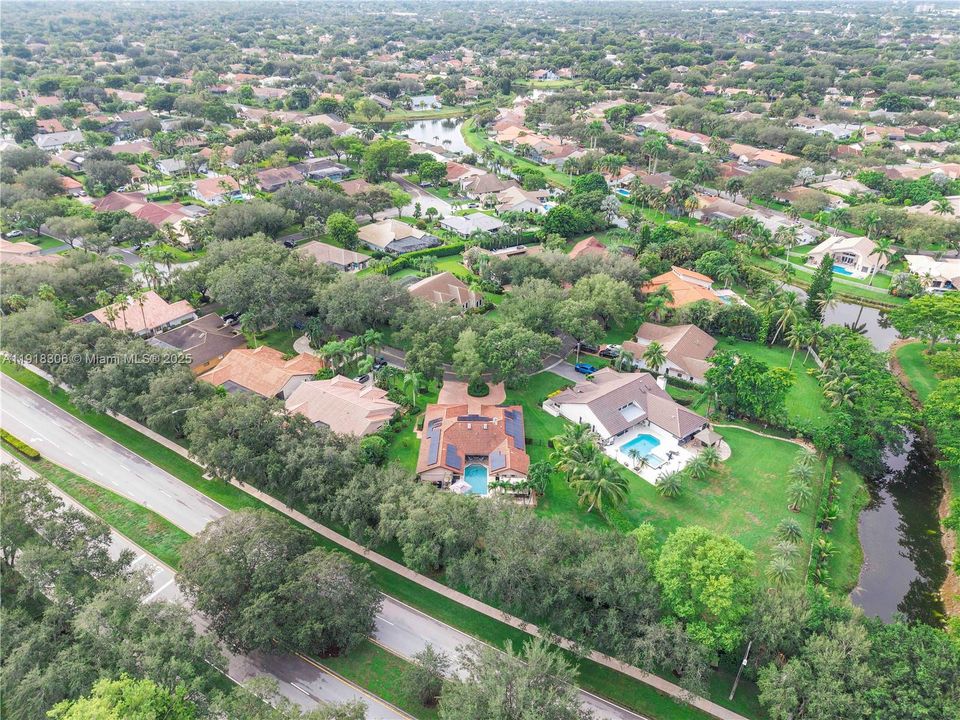 For Rent: $6,000 (4 beds, 2 baths, 2602 Square Feet)