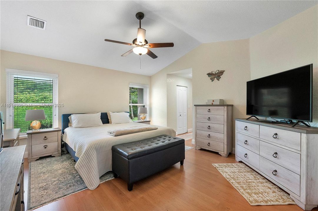 For Rent: $6,000 (4 beds, 2 baths, 2602 Square Feet)