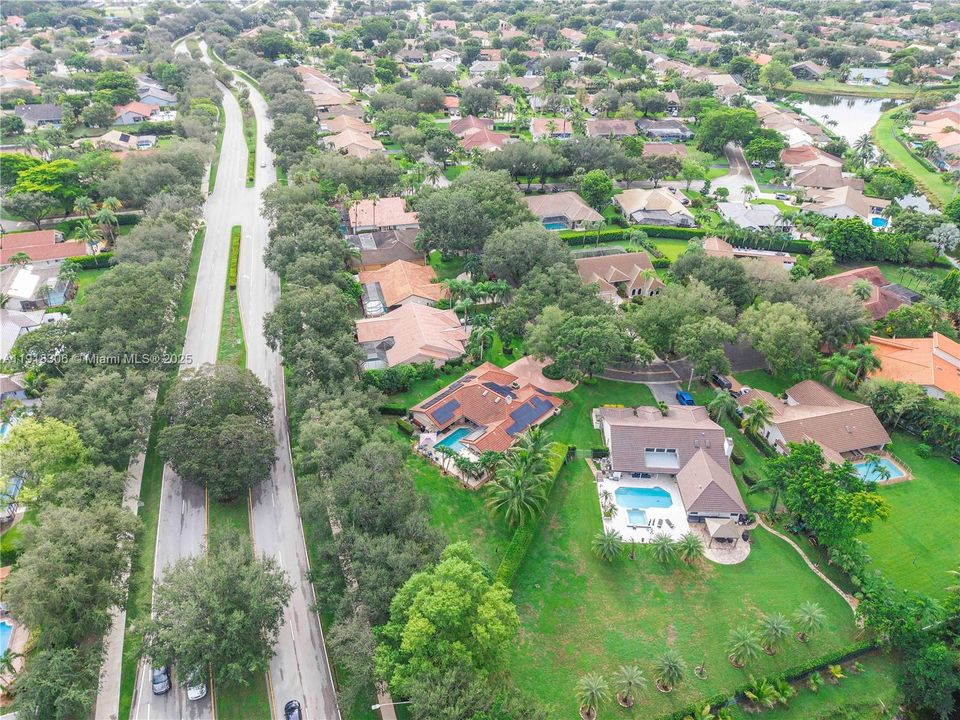 For Rent: $6,000 (4 beds, 2 baths, 2602 Square Feet)