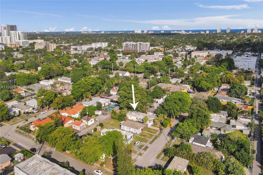 For Sale: $925,000 (3 beds, 3 baths, 1836 Square Feet)