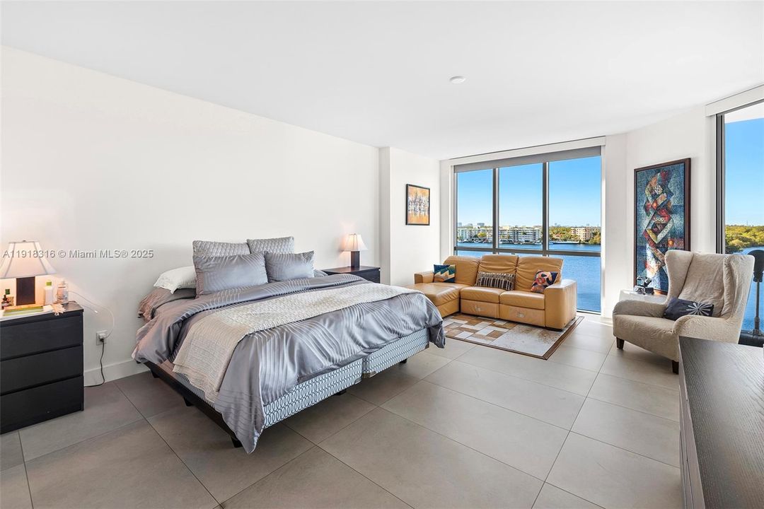 For Sale: $1,650,000 (3 beds, 3 baths, 2152 Square Feet)