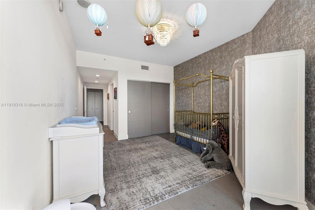 For Sale: $1,650,000 (3 beds, 3 baths, 2152 Square Feet)