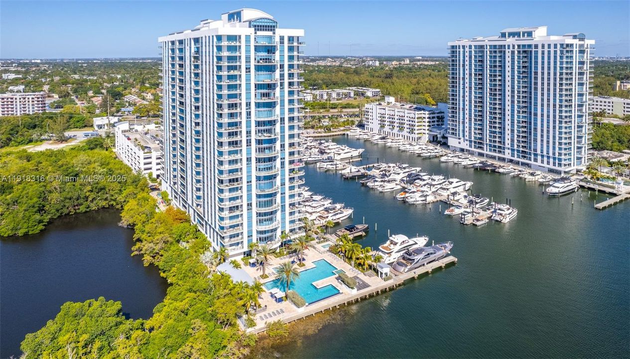 For Sale: $1,650,000 (3 beds, 3 baths, 2152 Square Feet)