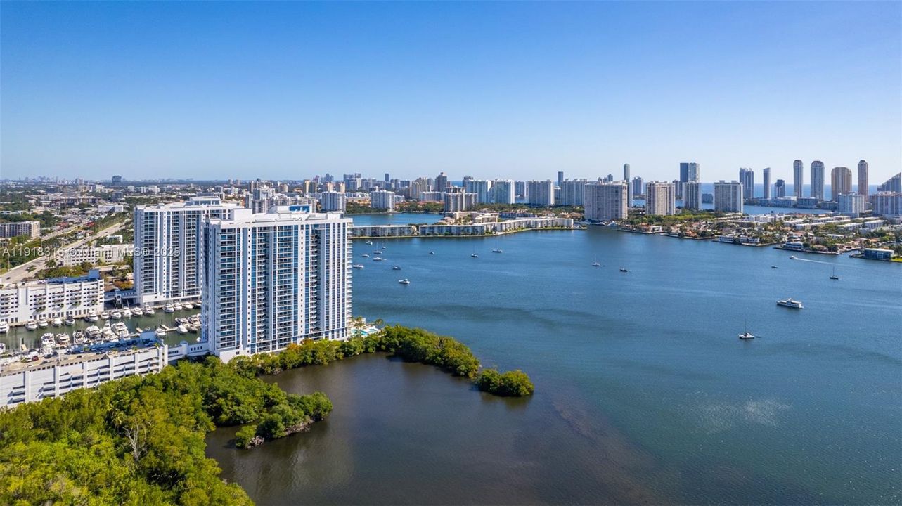 For Sale: $1,650,000 (3 beds, 3 baths, 2152 Square Feet)