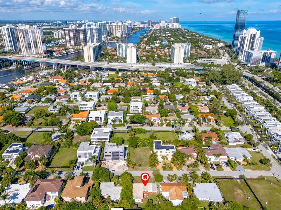 For Sale: $1,795,000 (2 beds, 2 baths, 1400 Square Feet)