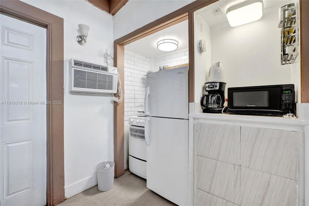 待售: $925,000 (0 贝兹, 0 浴室, 1836 平方英尺)