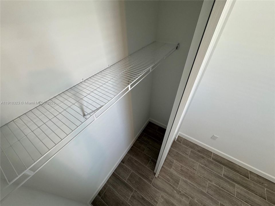 出租: $3,300 (3 贝兹, 3 浴室, 1308 平方英尺)