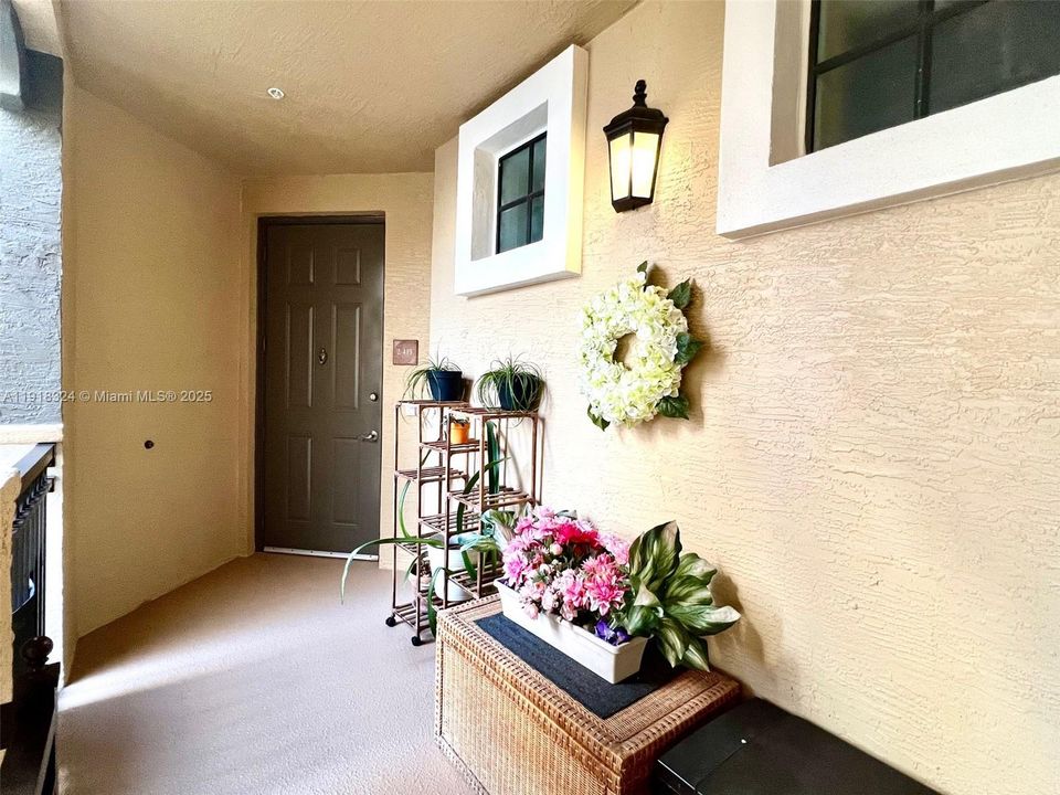 待售: $385,000 (2 贝兹, 2 浴室, 1309 平方英尺)