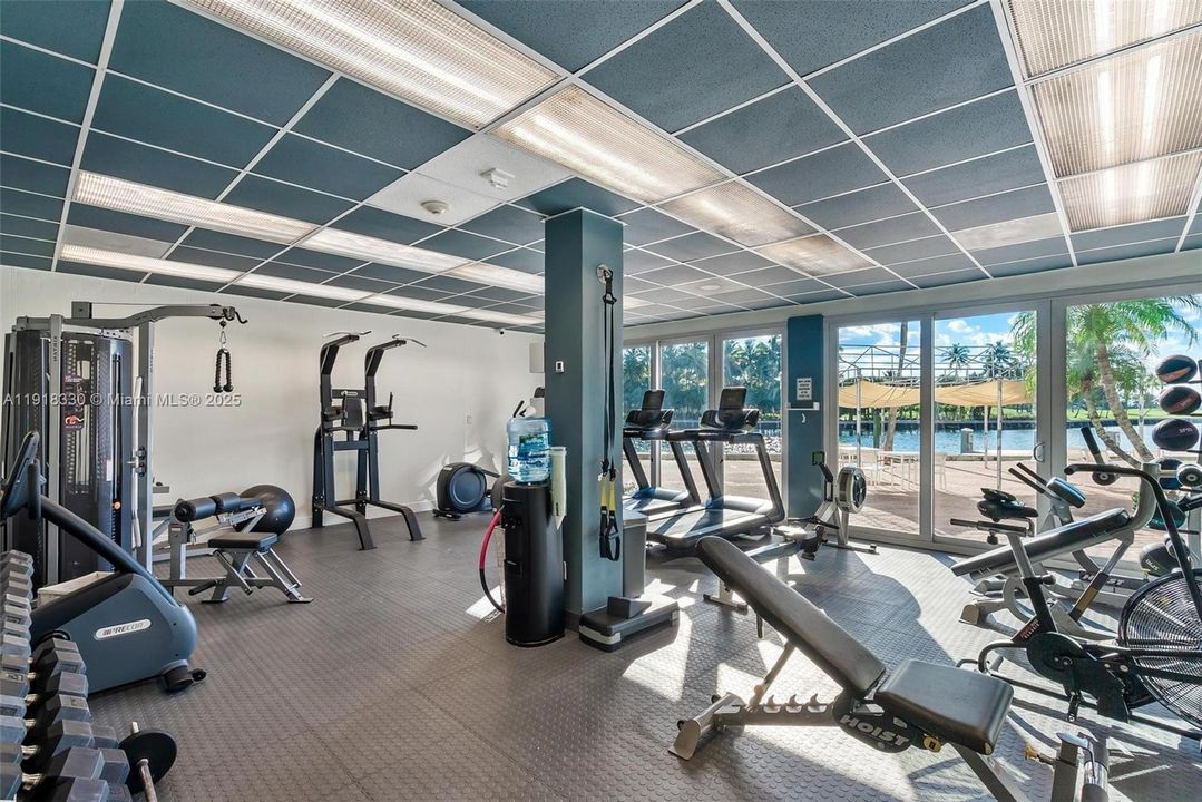 На продажу: $857,000 (2 спален, 2 ванн, 1820 Квадратных фут)