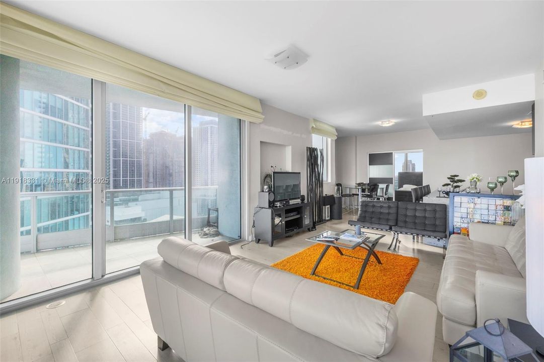 For Sale: $1,299,000 (3 beds, 4 baths, 1694 Square Feet)