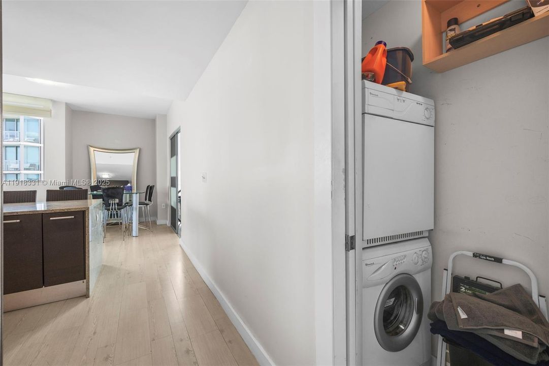 For Sale: $1,299,000 (3 beds, 4 baths, 1694 Square Feet)