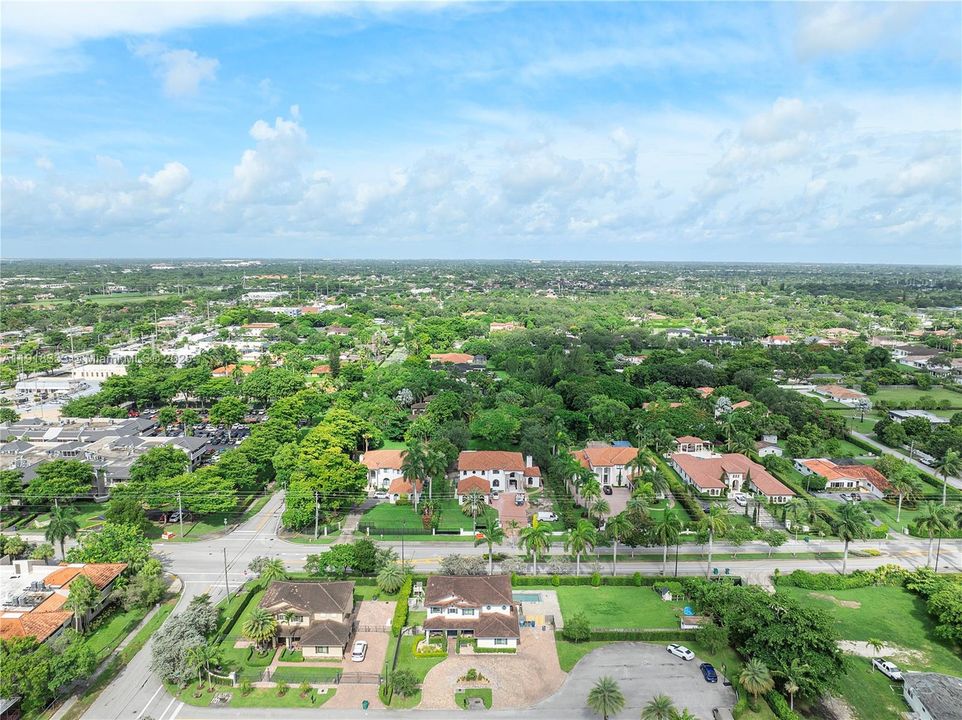 En Renta: $10,000 (6 camas, 3 baños, 2858 Pies cuadrados)