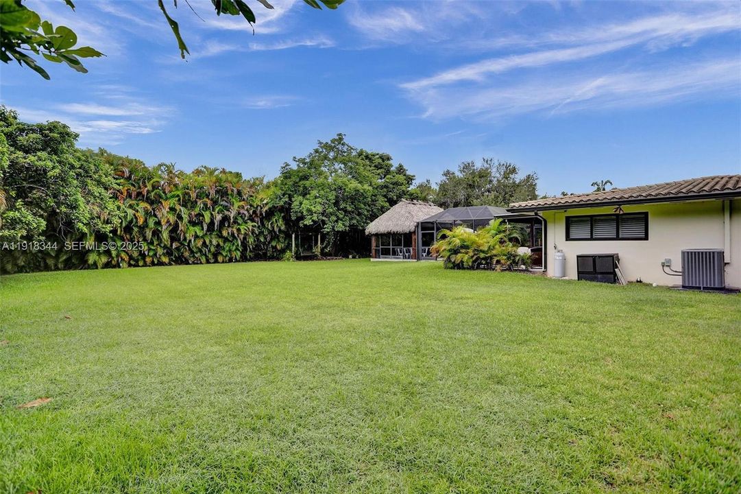 For Sale: $1,900,000 (3 beds, 3 baths, 1970 Square Feet)