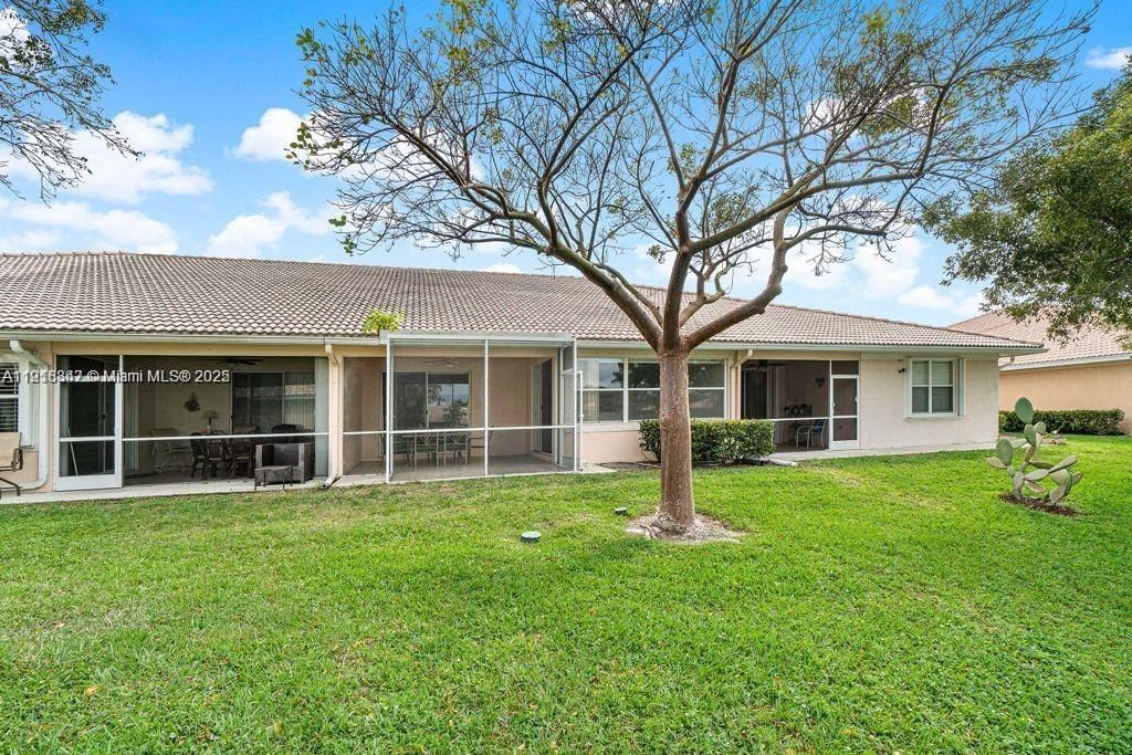 En Venta: $435,000 (2 camas, 2 baños, 1379 Pies cuadrados)