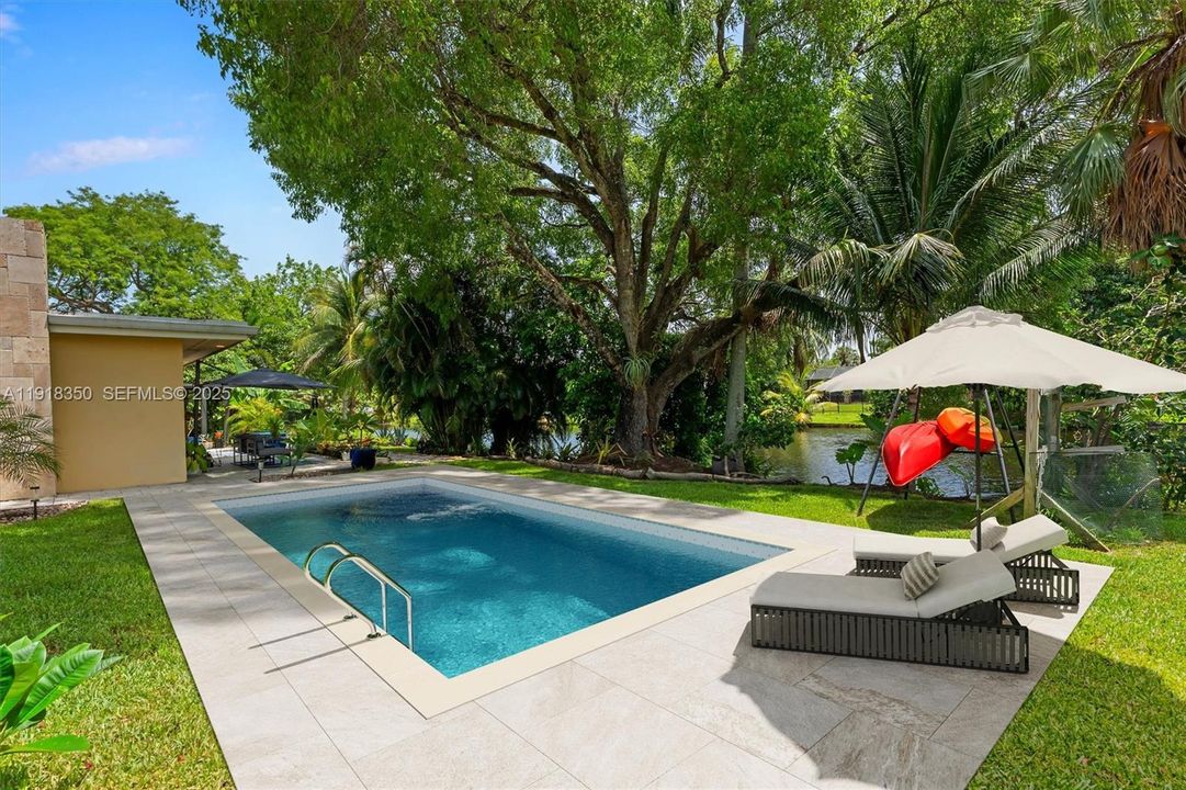 For Sale: $850,000 (4 beds, 2 baths, 2626 Square Feet)