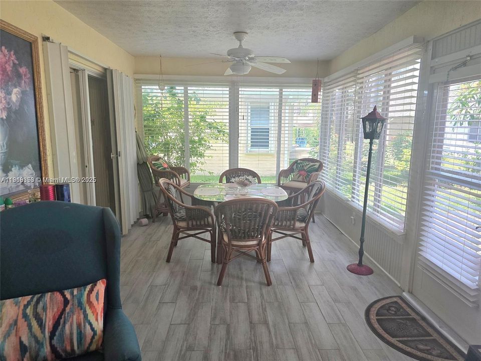 For Sale: $225,000 (2 beds, 2 baths, 1714 Square Feet)