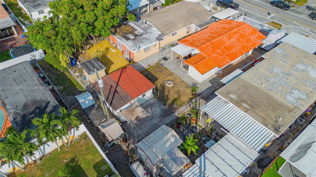 На продажу: $550,000 (2 спален, 2 ванн, 1132 Квадратных фут)