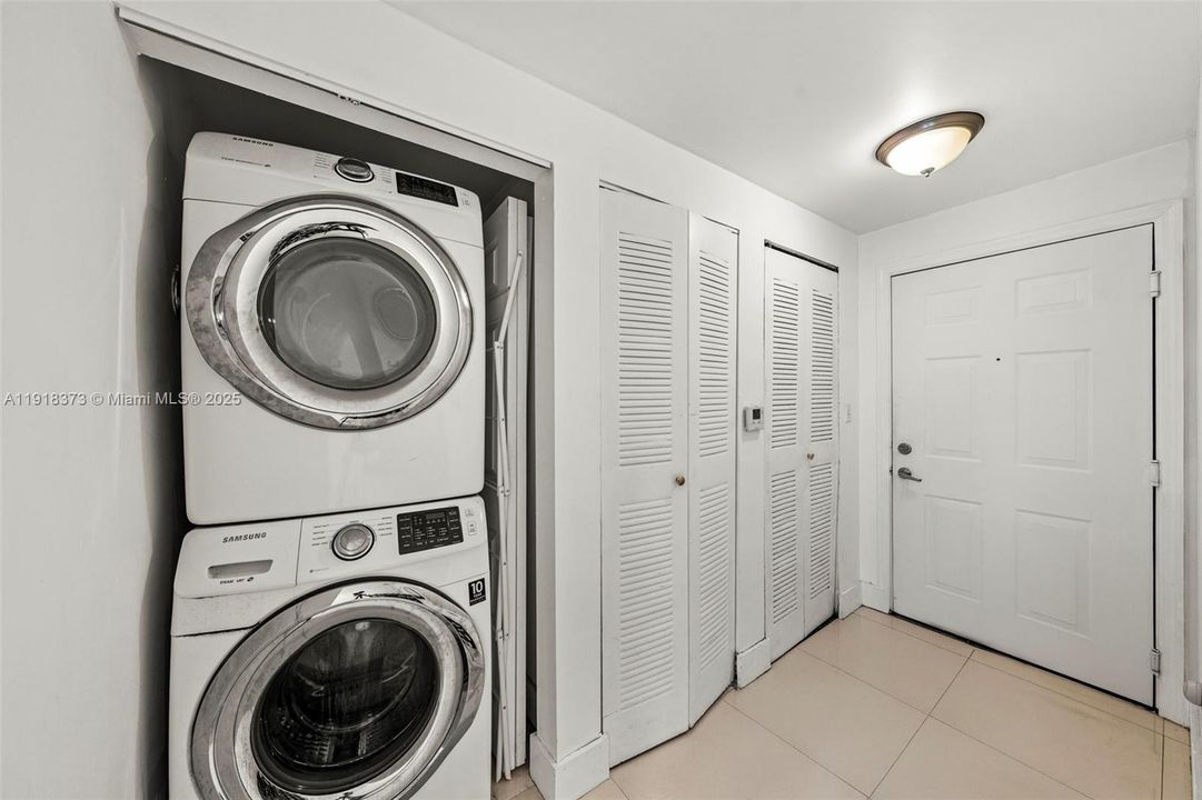 En Venta: $600,000 (3 camas, 2 baños, 1305 Pies cuadrados)