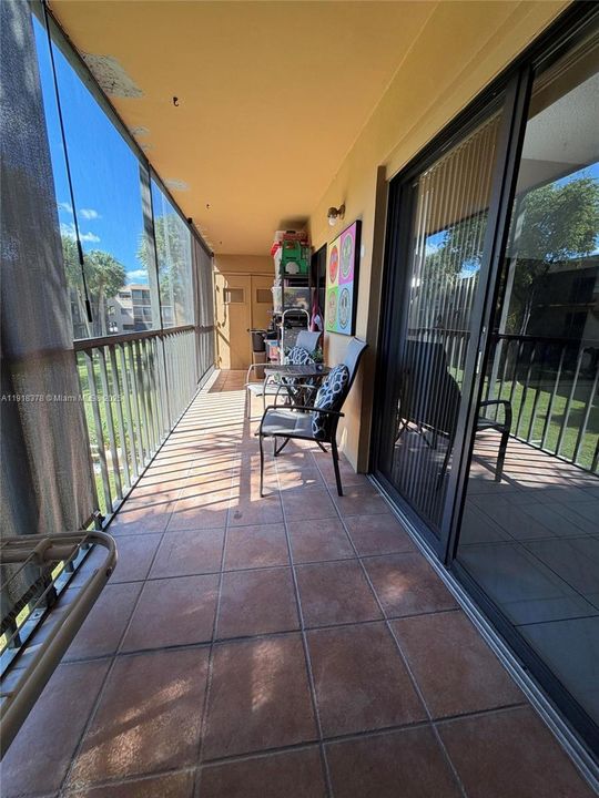 出租: $2,150 (2 贝兹, 2 浴室, 985 平方英尺)