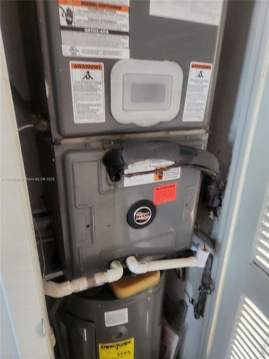 出租: $1,300 (1 贝兹, 1 浴室, 640 平方英尺)