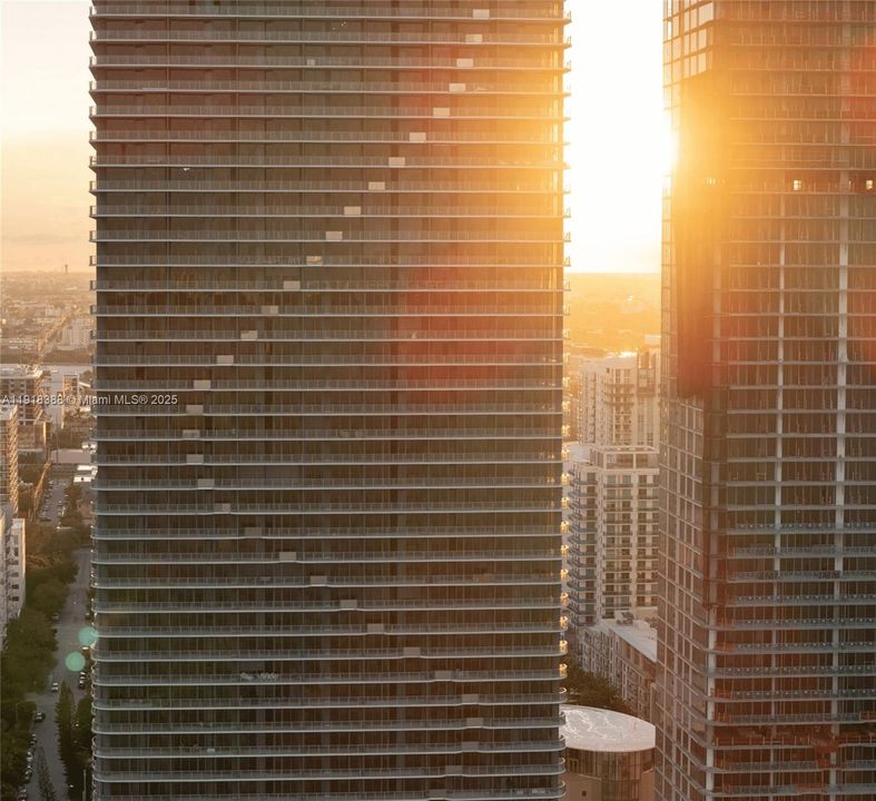 For Sale: $1,880,000 (3 beds, 3 baths, 1759 Square Feet)