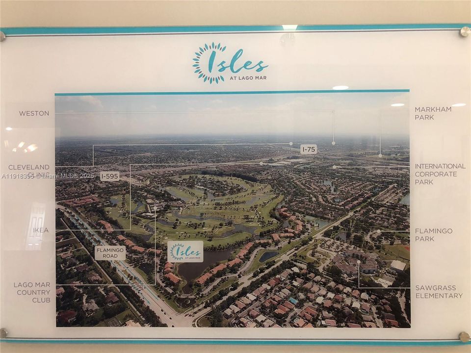 For Rent: $1,950 (1 beds, 1 baths, 743 Square Feet)