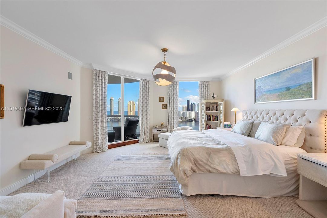 For Sale: $4,700,000 (4 beds, 3 baths, 3222 Square Feet)