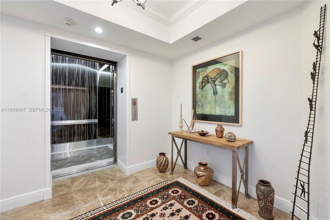 Private Foyer Entrance  into Elevator "06" line