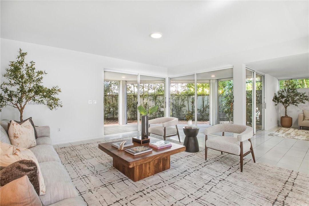 For Sale: $2,750,000 (3 beds, 3 baths, 2790 Square Feet)