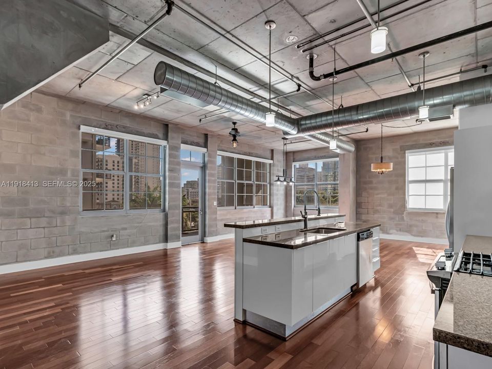 En Venta: $770,000 (2 camas, 2 baños, 1512 Pies cuadrados)