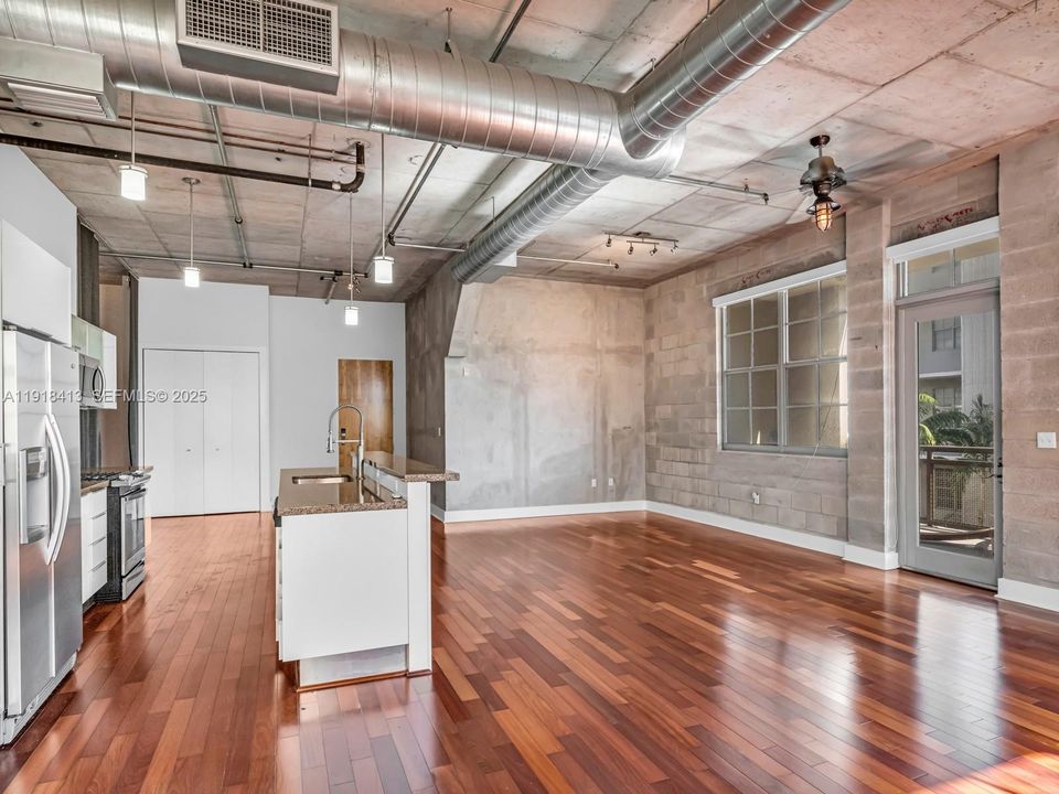 En Venta: $770,000 (2 camas, 2 baños, 1512 Pies cuadrados)